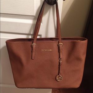 Michael Kors tote